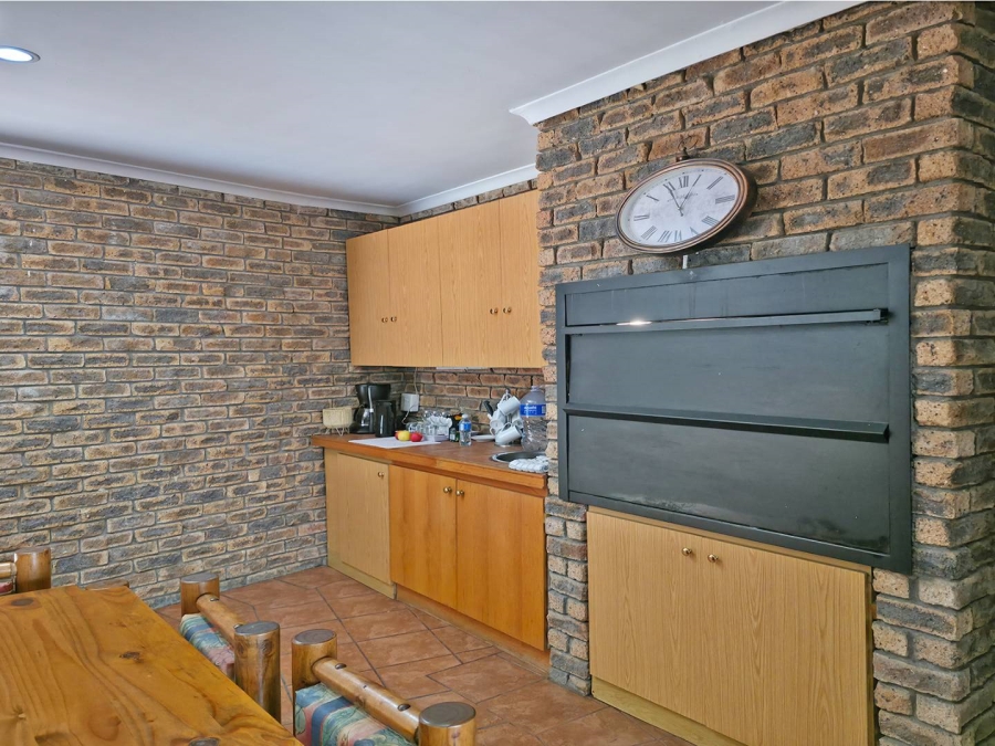 3 Bedroom Property for Sale in Kleinbosch Western Cape